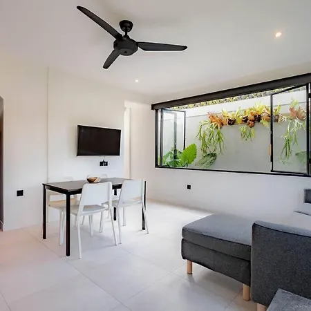 The Drupadi Apartments Town House Lola